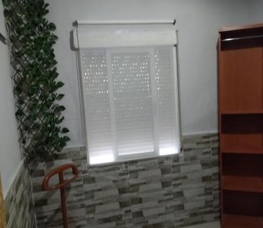 Los Barreros House | Cozy Rustic Room with Pet-Friendly Amenities Awaiting You