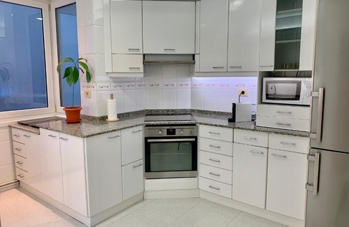 Bilbao City Centre House | Private Room in Central Bilbao - Rated 9.5/10 by Guests