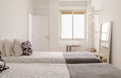 Santutxu House | Cozy Private Room in Central Bilbao - Guest Rated 8.1/10