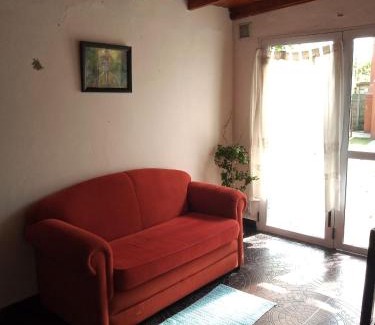 Tandil House | Pet-Friendly Retreat in Piateda - Guest Rated 9.8/10