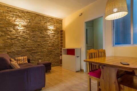 Adelfas House | Bright and Cozy Rooms Await You - Rated 8.4/10