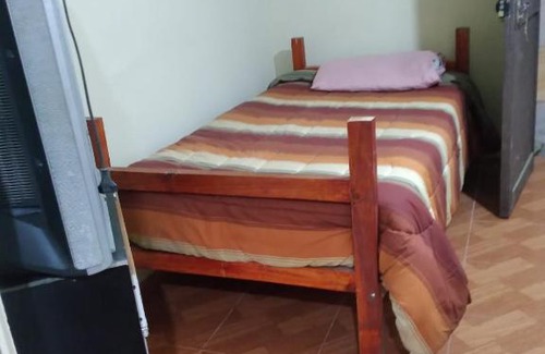 Calama House | Cozy Double Room for 3 with Pet-Friendly Amenities
