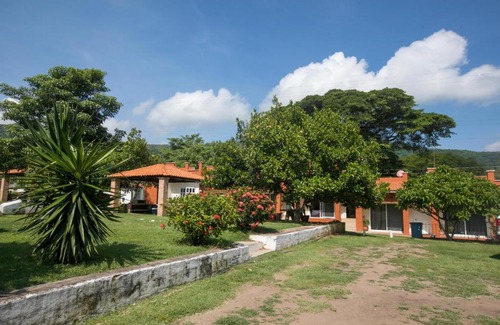 La Laguna Hotel | Family-Friendly Rooms at Habitaciones Lucero 2 - Rated 9/10
