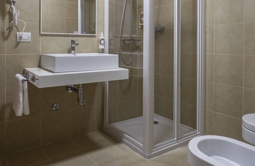 Trento House | Outstanding Habitat Guest House with Family-Friendly Amenities