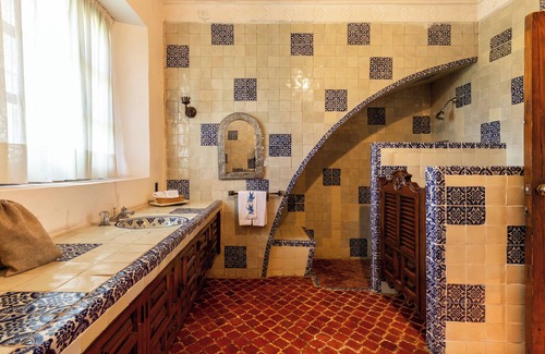 Acamilpa Hotel | Experience Luxury at Hacienda Acamilpa with Spa & Pool
