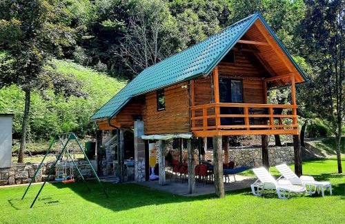 Kulen Vakuf Apartment | Child-Friendly Haven at Hacienda Burzić - Guest Rated 9.8