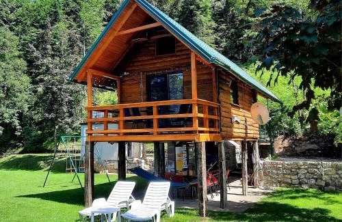 Kulen Vakuf Apartment | Child-Friendly Haven at Hacienda Burzić - Guest Rated 9.8
