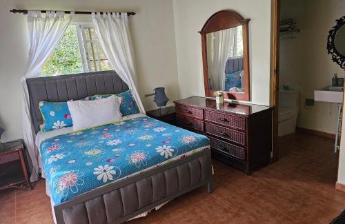 La Vega Province Villa | Cozy Hacienda Claro de Luna with Oceanfront Views