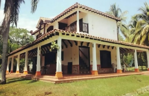 Santa Fe de Antioquia House | Hacienda Retreat with Private Pool, Spa & Jacuzzi Access