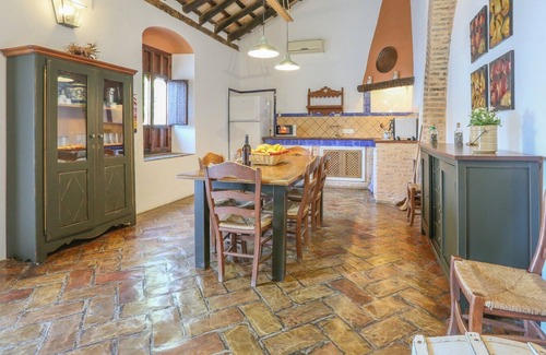 Ecija Villa | Experience Relaxation at Hacienda de la Palma Écija
