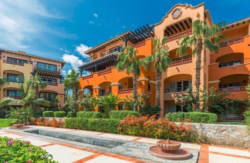Cabo San Lucas Apartment | Cozy Hacienda del Mar Jr Suite with Breathtaking Sea Views