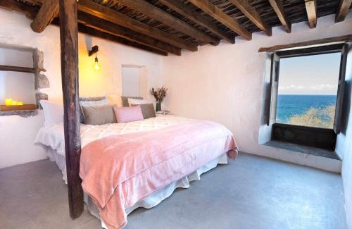 Los Realejos Villa | Oceanfront Haven: Hacienda el Terrero with Pool & Views