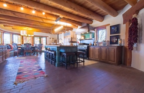 Taos House | Experience Hacienda Encantada: Mountain Views & Hot Tub Retreat