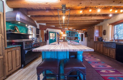 Taos House | Experience Hacienda Encantada: Mountain Views & Hot Tub Retreat
