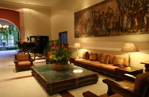 Jurica Hotel | Experience Elegance at Hacienda Jurica by Brisas Hotel