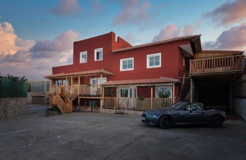 Buenavista del Norte Apartment | Tranquil Hacienda La Dehesa for Adults – Rated 9/10