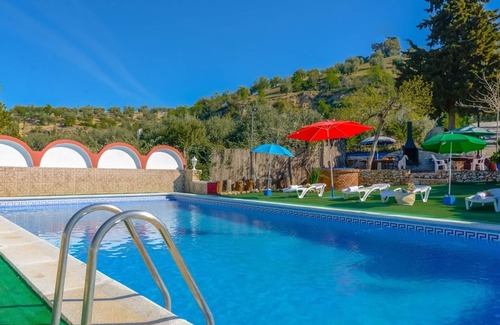 Priego de Cordoba Villa | Relaxing Retreat at Hacienda la Toscana in Priego de Córdoba