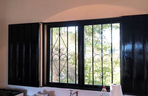 Arroyo Cruz House | Discover Casa Ebano: Pet-Friendly Retreat on Oaxacan Coast