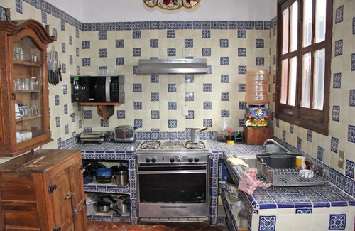 San Juan del Rio House | Colonial Retreat by Vineyards with Spa and Hot Tub Amenities
