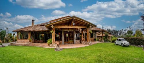 San Fernando Hotel | Discover Hacienda Turistica Intihuatana: Pet-Friendly Retreat
