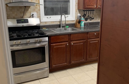 Hackensack House | Family-Friendly Hackensack Home with Parking & Backyard