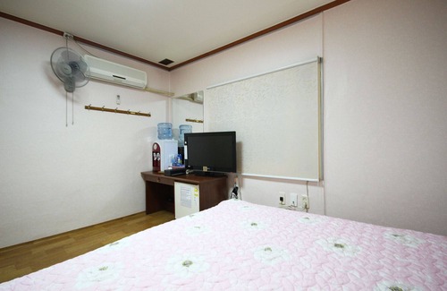 Pungyang-myeon Hotel | Eco-Friendly Hadong Gabiwon: Guest Rated 9.4/10