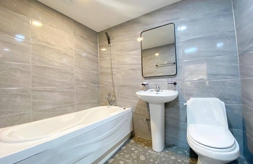 Hwagae Hotel | Eco-Friendly Hadong Hot Spring Hotel with Sauna & Breakfast
