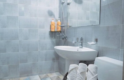 Yeosu House | Family-Friendly Haedeulchae Pension with Kitchen Amenities