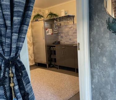 Henan Bed & Breakfast | Experience Haere Mai B&B Orust: Family-Friendly Retreat