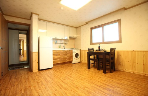 Jungmun Hotel | Haesung Parktel: Guest Rated 9.4 with Family-Friendly Perks