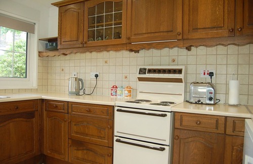 Cwrt House | Hafan Y Talgarth bungalow at Plas Talgarth resort