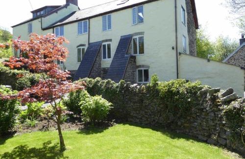 Graigfechan House | Experience Hafannedd: Pet & Child Friendly Getaway