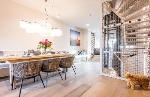 List House | Experience Hafen27List, Haus 8: Pet-Friendly Retreat