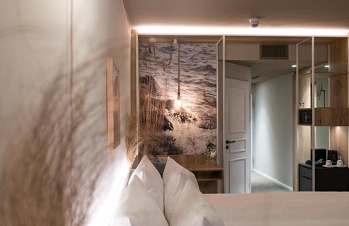 Lauterbach Hotel | Enjoy Relaxation at Hafenhotel zu Putbus with Pool & Dining