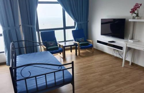 Kuantan Apartment | Seaside Retreat: Imperium Residence Tanjung Lumpur Studio