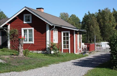 Herrang House | Pet Friendly Haga Gård och Stall with Hot Tub & Kitchen