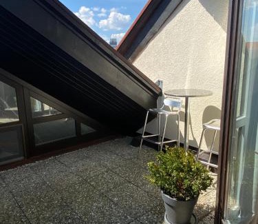 Hagnau Apartment | Relaxing Oceanfront Getaway at Hagnauer-Ferienwohnung
