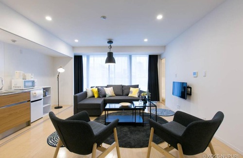 Naka Ward House | Convenient Stay Near Peace Park - 9/10 Guest Rated