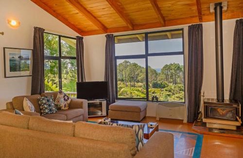Hahei House | Ideal Hahei Hideaway - Family and Pet Friendly Retreat