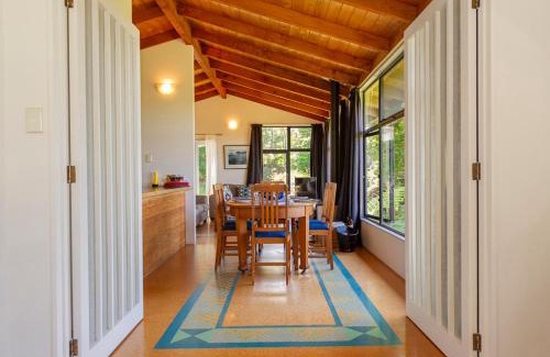 Hahei House | Ideal Hahei Hideaway - Family and Pet Friendly Retreat