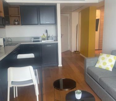 Haifa Apartment | Haifa Beachside Chic Stay by Sea N' Rent
