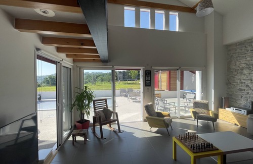 Saint-Pierre-d'Irube House | Haitzaldea: Oceanfront Retreat with Spa and Private Pool