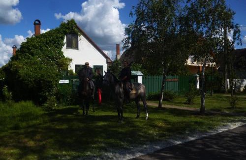 Hortobagy House | Pet-Friendly Retreat at Hajdu Lovasudvar Hortobágy