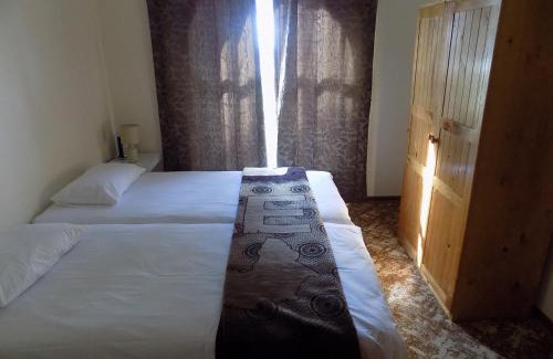 Nelson Mandela Bay House | Cozy Haka Hana B&B: Family-Friendly Farm House Getaway