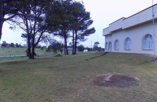 Nelson Mandela Bay House | Cozy Haka Hana B&B: Family-Friendly Farm House Getaway