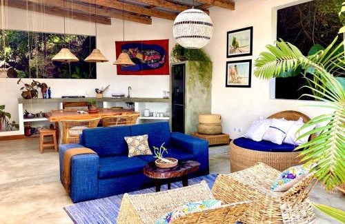 Tofinho Villa | Pet-Friendly Hakha Beach House with Spectacular Ocean Views