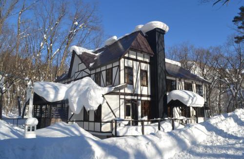 Hokujo Cabin | Discover Hakuba House: Pet-Friendly Retreat with Family Amenities