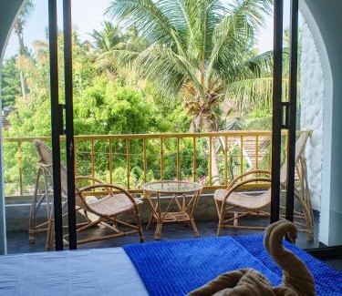 Pottuvil Division 2 House | Pet-Friendly Escape at Hakuna Matata Arugambay with Ocean Views