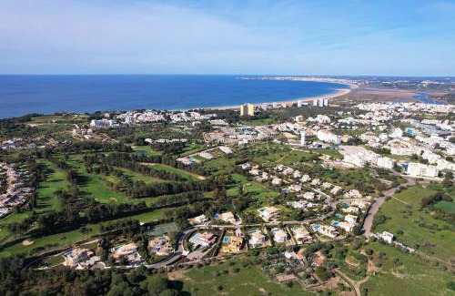 Montes de Alvor Apartment | Experience Hakuna Matata House: Oceanfront Family Retreat