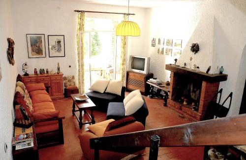 Giove House | Hakuna Matata: Oceanfront Retreat with Pool & Pet-Friendly!
